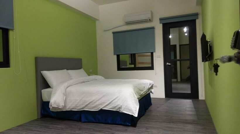 Imagen de la habitación del Hotel Life Inn. Foto 29