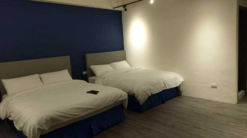 Imagen de la habitación del Hotel Life Inn. Foto 38