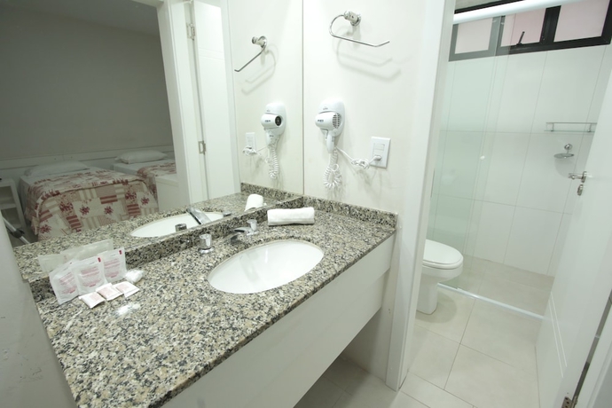 Imagen de la habitación del Hotel Life Torres. Foto 14