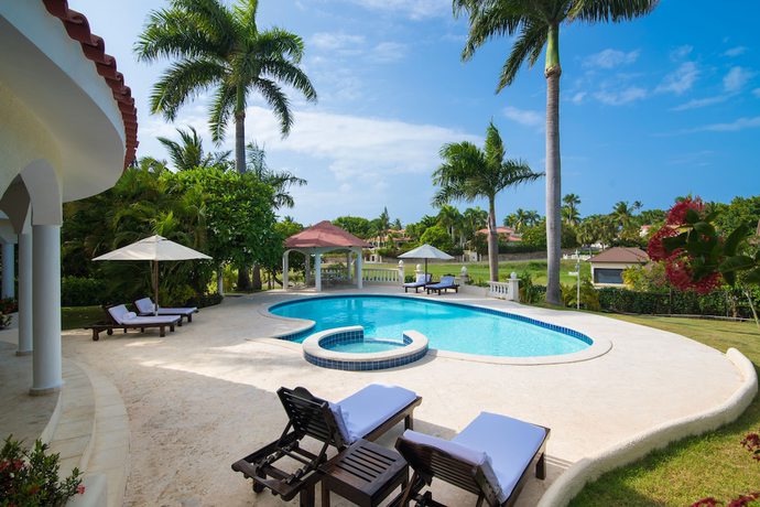Imagen de la habitación del Hotel Lifestyle Kosher Crown Villas. Foto 6