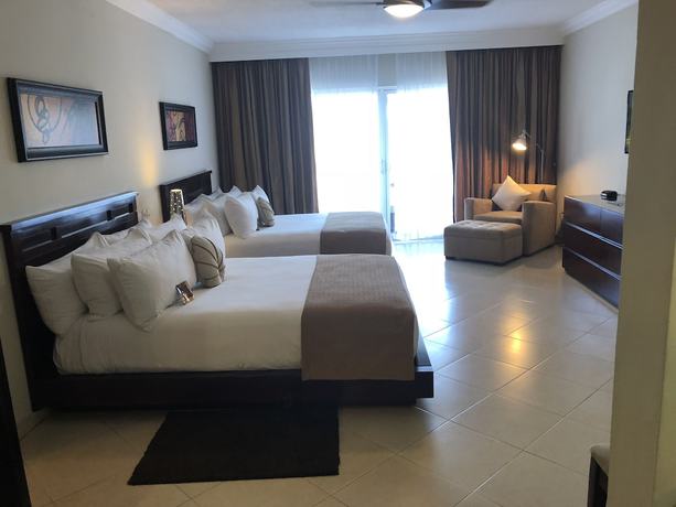 Imagen de la habitación del Hotel Lifestyle Kosher Presidential Suites. Foto 7