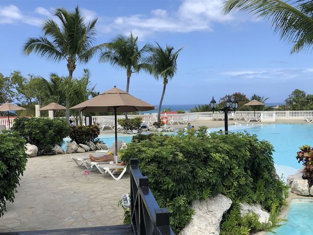 Imagen de la piscina del Hotel Lifestyle Kosher Presidential Suites. Foto 18
