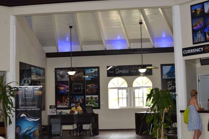 Imagen de los interiores del Hotel Lifestyle Kosher Tropical Suites. Foto 10