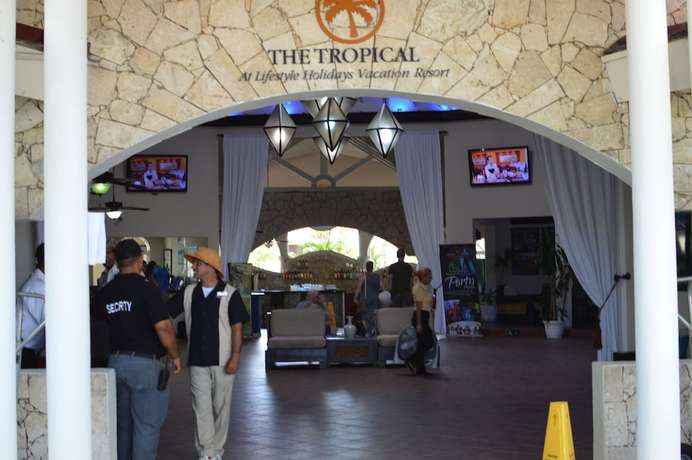 Imagen de los interiores del Hotel Lifestyle Kosher Tropical Suites. Foto 11