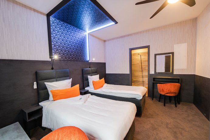 Imagen de la habitación del Hotel Lifestyle, Munich. Foto 8