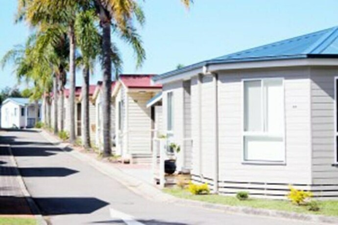 Imagen de los interiores del Hotel Lifestyle Villages Redhead. Foto 32