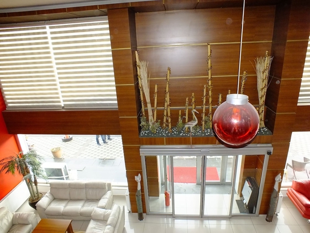 Imagen de los interiores del Hotel Lifos Otel. Foto 19