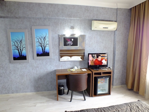 Imagen de la habitación del Hotel Lifos Otel. Foto 18