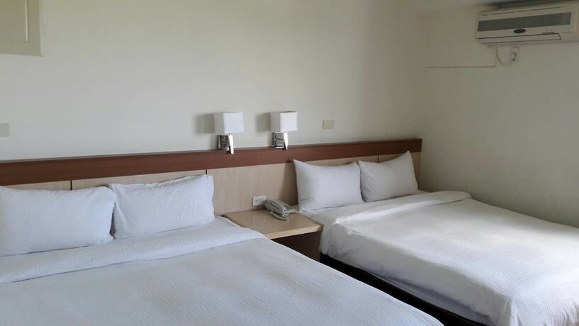 Imagen de la habitación del Hotel Light Blue. Foto 16