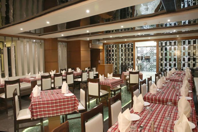 Imagen del bar/restaurante del Hotel Light House Agra. Foto 2