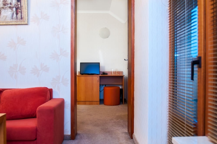 Imagen de la habitación del Hotel Light, Sofia. Foto 3