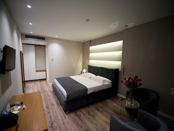 Imagen general del Hotel Light, Tirana. Foto 6