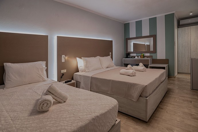 Imagen de la habitación del Hotel Lighthouse, Alejandr&oacute;polis. Foto 15