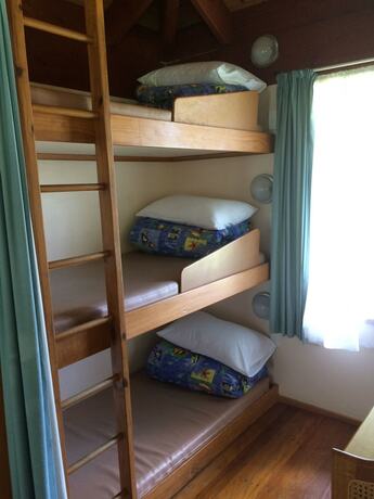 Imagen de la habitación del Hotel Lighthouse Beach Holiday Village. Foto 18