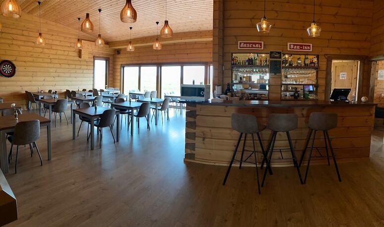 Imagen del bar/restaurante del Hotel Lighthouse Inn, Gardur. Foto 16