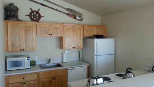 Imagen de la habitación del Hotel Lighthouse Oceanfront Resort. Foto 4