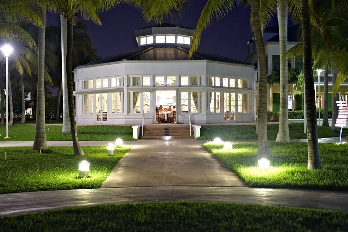 Imagen de los exteriores del Hotel Lighthouse Pointe at Grand Lucayan. Foto 7