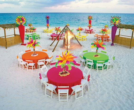 Imagen de los exteriores del Hotel Lighthouse Pointe at Grand Lucayan. Foto 9