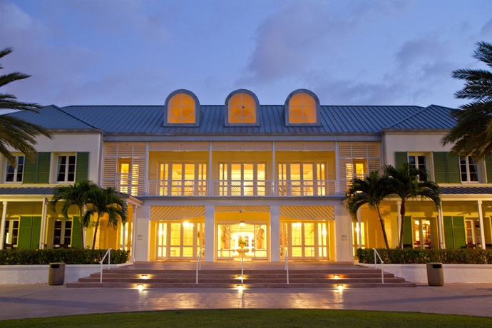 Imagen de los exteriores del Hotel Lighthouse Pointe at Grand Lucayan. Foto 10