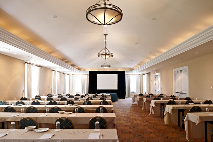 Imagen de los interiores del Hotel Lighthouse Pointe at Grand Lucayan. Foto 13