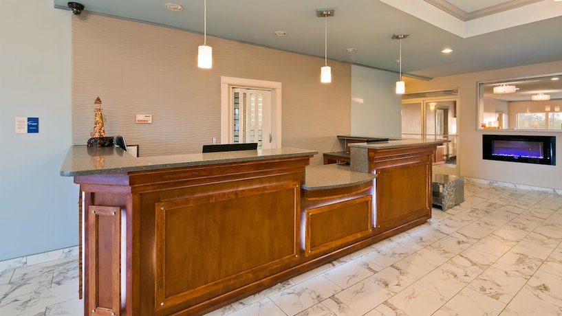 Imagen de los interiores del Hotel Lighthouse Suites Inn. Foto 17