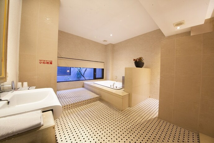 Imagen de la habitación del Hotel Ligin Motel. Foto 28
