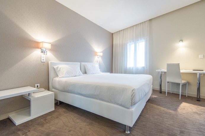 Imagen de la habitación del Hotel Ligure Cannes. Foto 5