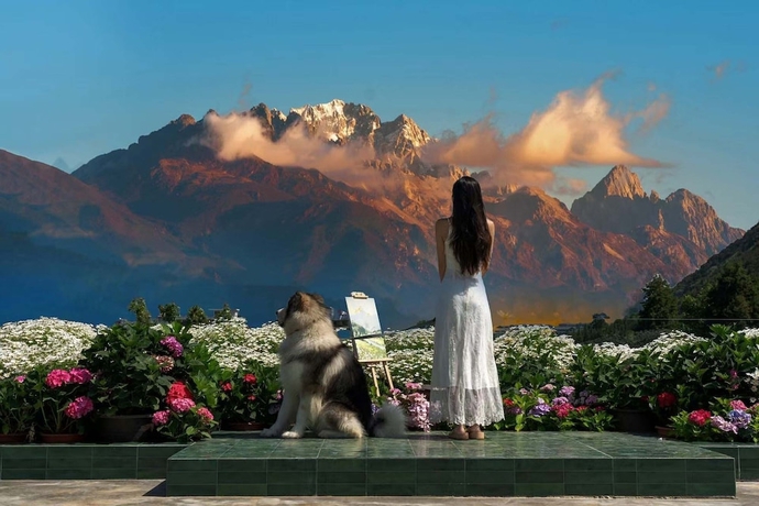 Imagen general del Hotel Lijiang Ancient City Hitone Resort. Foto 1
