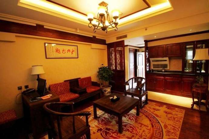 Imagen de los interiores del Hotel Lijiang Golden Path Hospitality Hotel. Foto 19