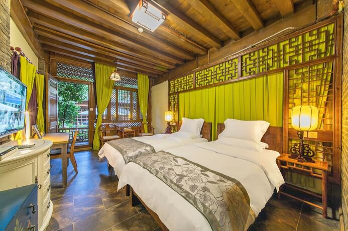 Imagen general del Hotel Lijiang Langyun Inn. Foto 8