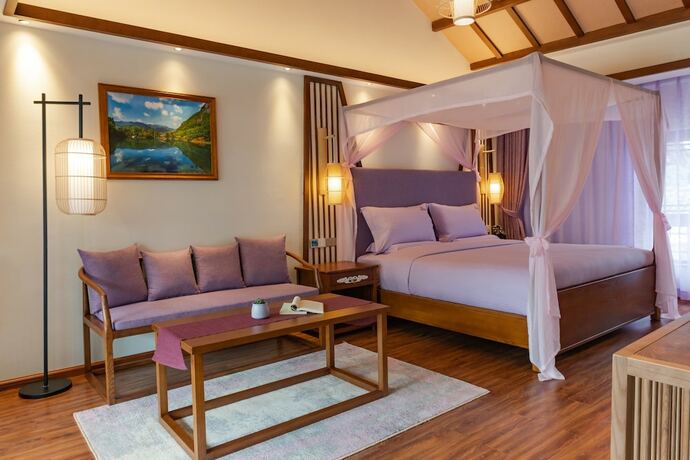 Imagen general del Hotel Lijiang Passing-cloud Resort. Foto 14