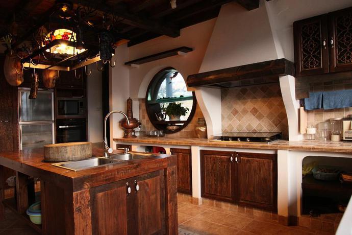 Imagen de la habitación del Hotel Lijiang Shuhe Youyiju Private Club. Foto 14