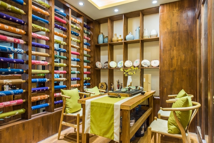 Imagen de los interiores del Hotel Lijiang Yue Tu Inn. Foto 17