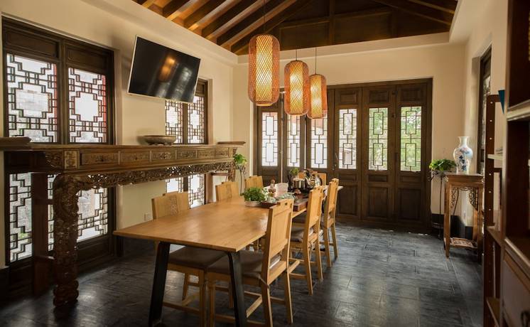 Imagen de los interiores del Hotel Lijiang Zhuyun Boutique. Foto 19