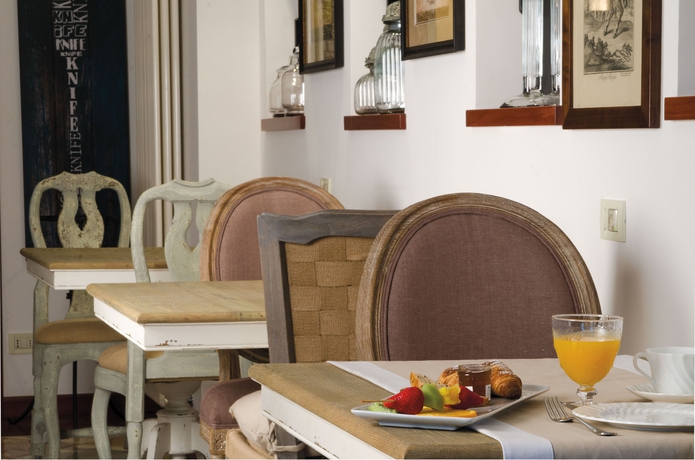 Imagen del bar/restaurante del Hotel Like Home - Boutique. Foto 4