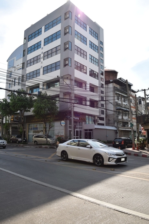 Imagen de los exteriores del Hotel Like Home - Hostel, Bangkok. Foto 18