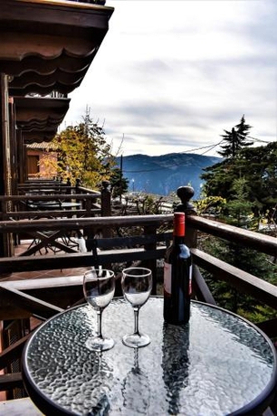 Imagen de los exteriores del Hotel Likoria. Foto 8