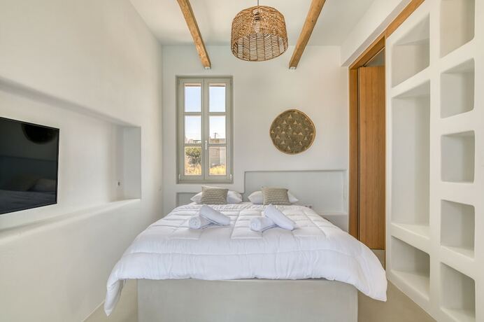 Imagen general del Hotel Lil Paros Luxury suites. Foto 4