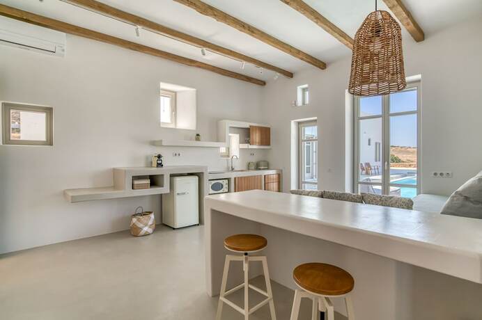 Imagen general del Hotel Lil Paros Luxury suites. Foto 6