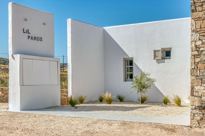 Imagen general del Hotel Lil Paros Luxury suites. Foto 9