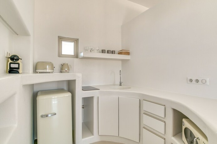 Imagen general del Hotel Lil Paros Luxury suites. Foto 12