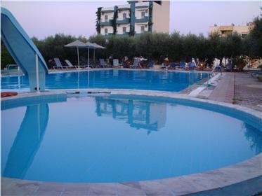 Imagen de la piscina del Hotel Lili, Amoudara (Heraklion). Foto 5