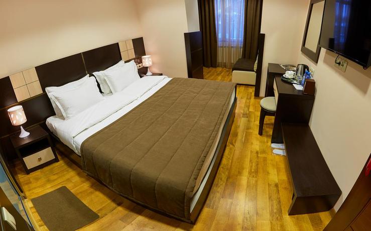 Imagen de la habitación del Hotel Lilia Yerevan. Foto 2