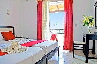 Imagen de la habitación del Hotel Lilium, Aghia Marina. Foto 4