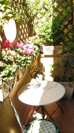 Imagen de los exteriores del Hotel Lilium Boutique. Foto 10