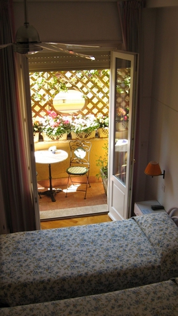 Imagen de los exteriores del Hotel Lilium Boutique. Foto 11