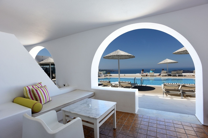 Imagen de los exteriores del Hotel Lilium, Fira. Foto 12