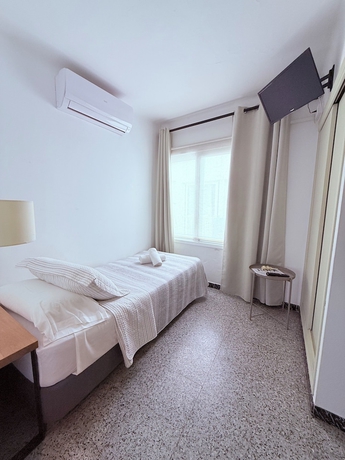 Imagen de la habitación del Hotel L\'illa. Foto 8