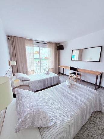 Imagen de la habitación del Hotel L\'illa. Foto 11