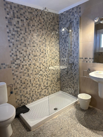 Imagen de la habitación del Hotel L\'illa. Foto 14
